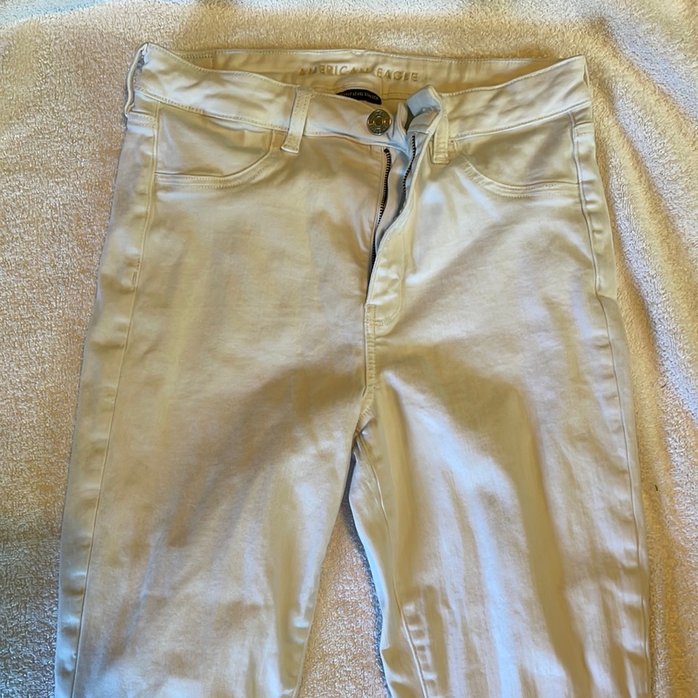 American eagle white jeans